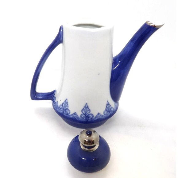 Ceramic Bombay Tea Pot Blue and White with Gold Trim preowned - Picture 3 of 4